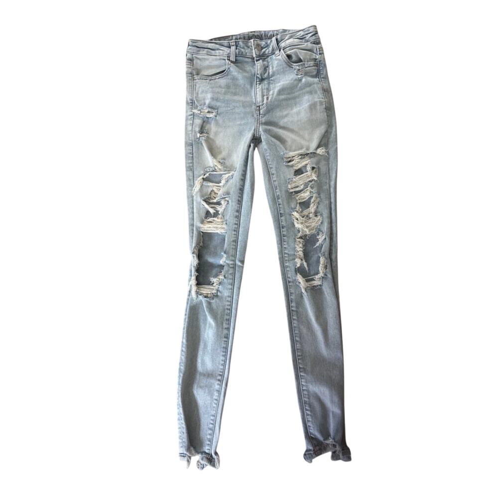 American Eagle Women's Light Wash Ripped Skinny Jeans